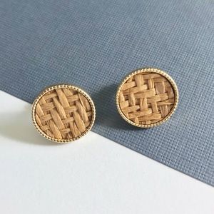 ⭐️ Rattan Straw Stud Earrings⭐️ ONLY 1 LEFT!!!